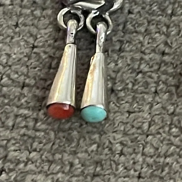 Zuni sterling silver inlaid earrings - Picture 7 of 8